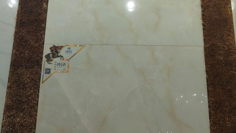 在选购瓷砖时，以下关键参数不容忽视：